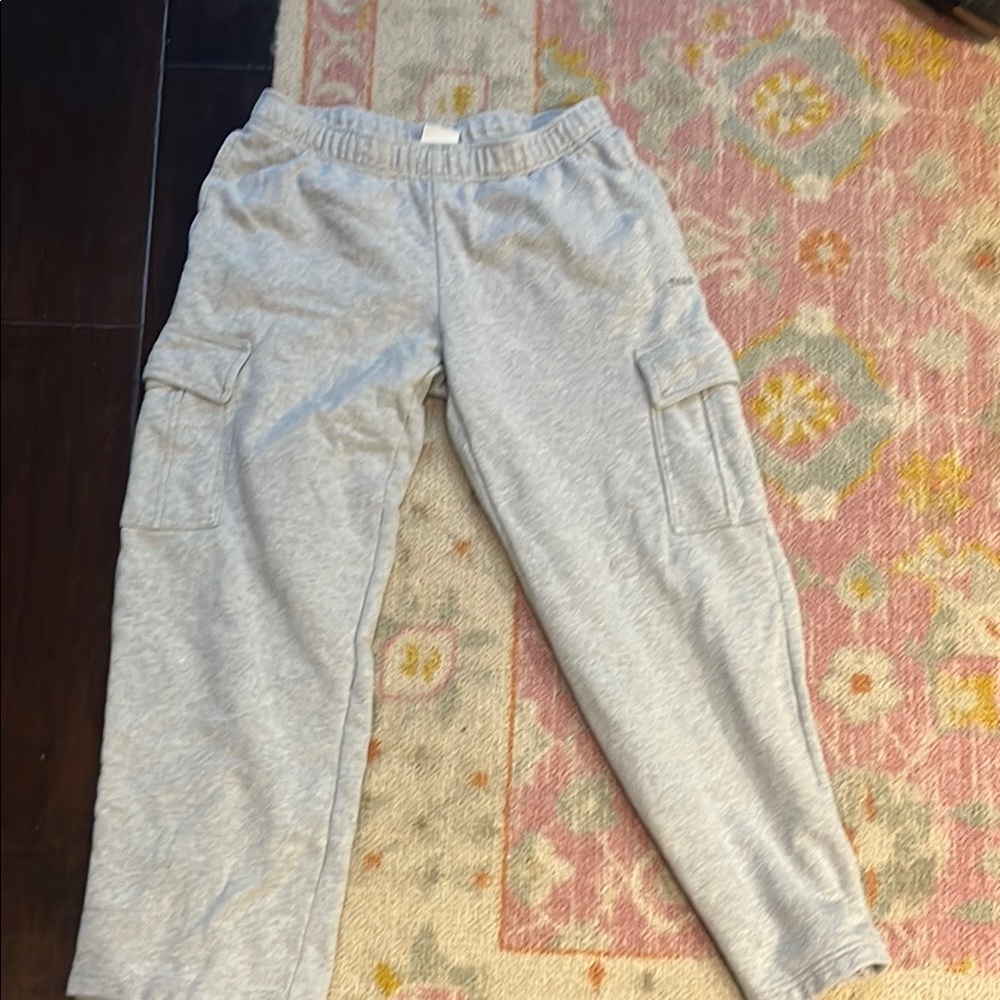 aritiza TNA Gray Sweatpants cargo